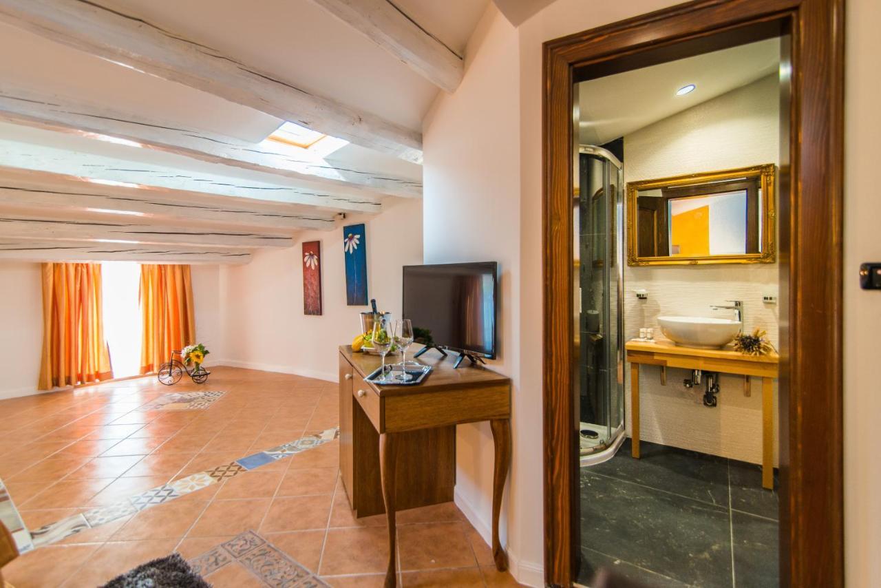 Bella Natka Bed And Breakfast Rovinj Exterior foto