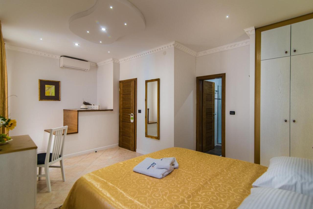 Bella Natka Bed And Breakfast Rovinj Exterior foto